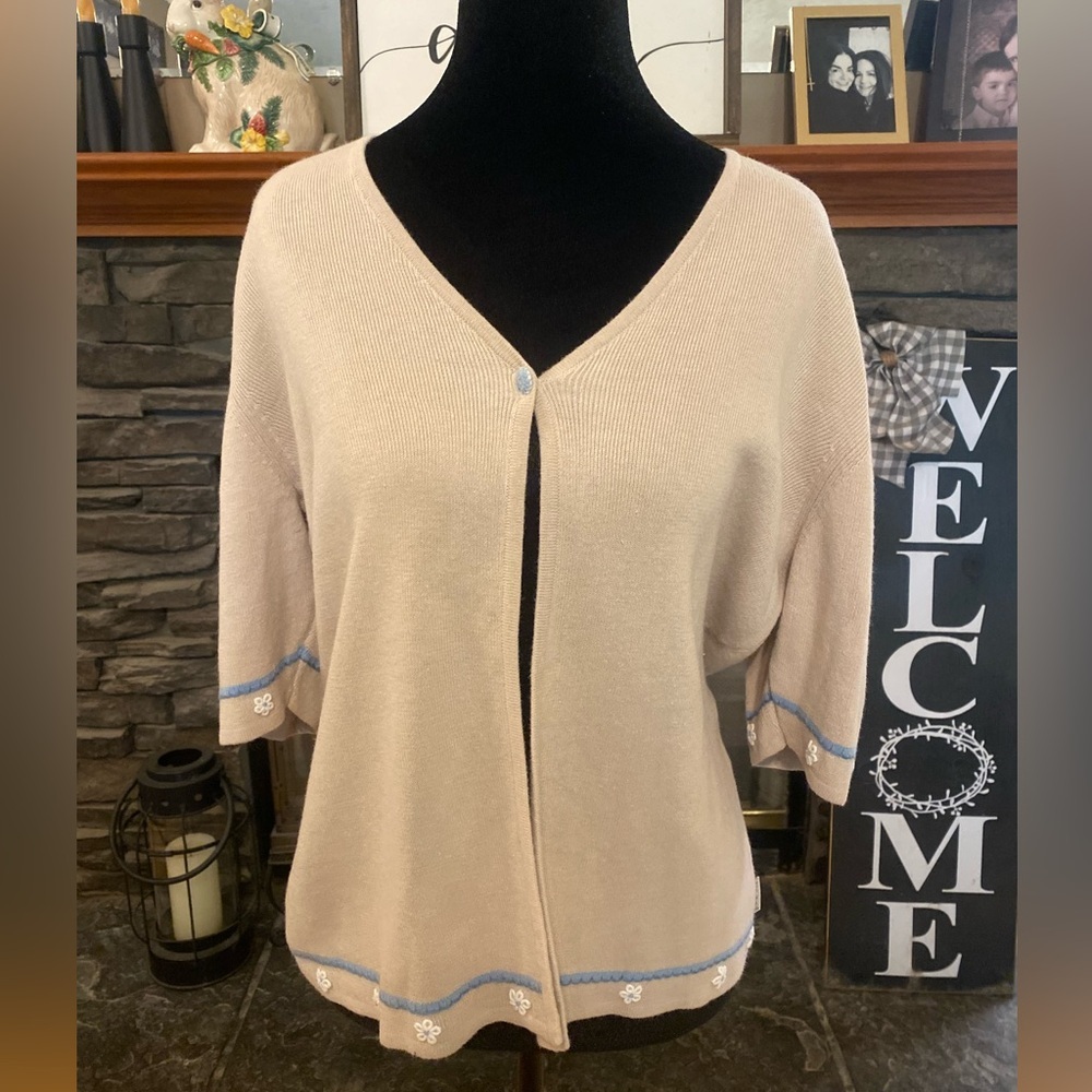 Woolrich Beige V-Neck Short-Sleeve Cardigan Crochet Design